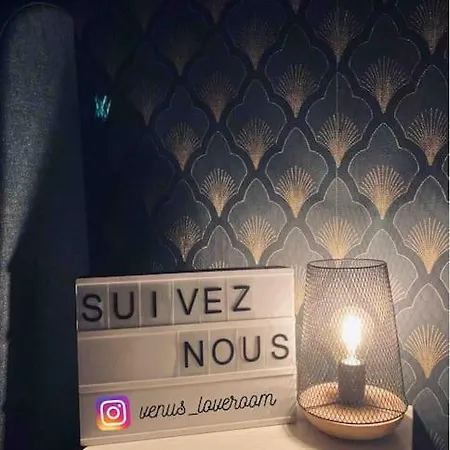 Venus Love Room Escapade Romantique Avec Jacuzzi Nantes Exterior photo